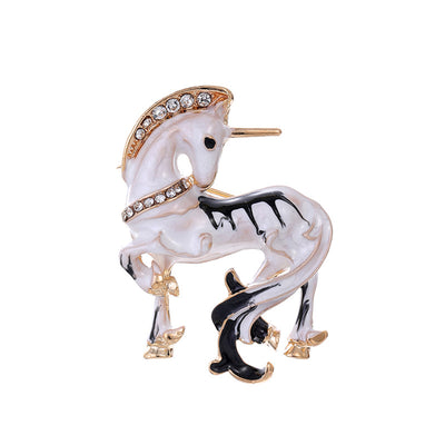 Front product view of the horse brooch pin in silver and gold