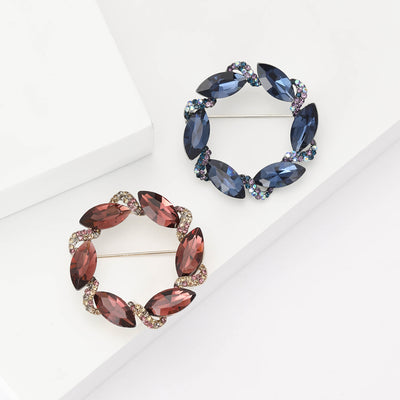 Front view of oval wreath made from marquise stones