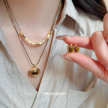 Gold Tone Brown Stone Pendant Necklace And Huggie Earrings