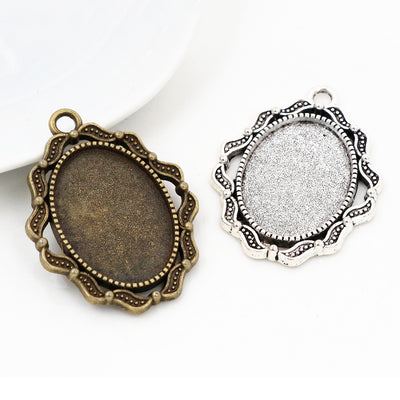 Twisted Vine Oval Pendant Tray assortment overview