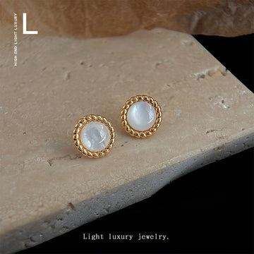 Gold Twisted Rope Round Shell Stud Earrings White Center