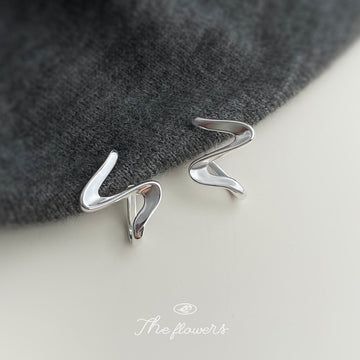 Silver-Tone Twisted Geometric Wave Line Metal Stud Earrings