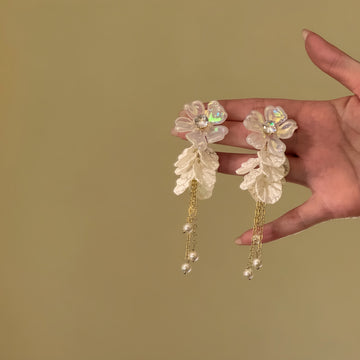 White Flower Leaf and Pearl Chain Tassel Stud Earrings