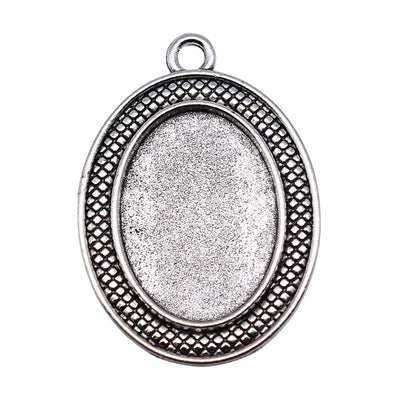 Dotted Border Oval Pendant Settings antique silver front view