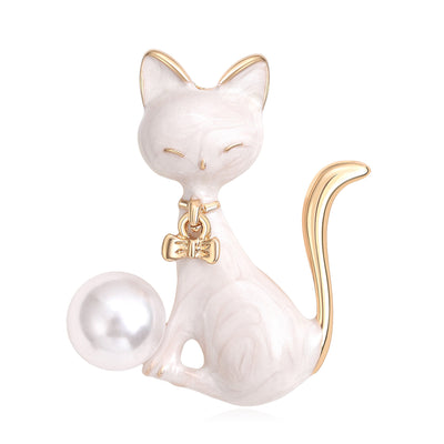 Cat and Pearl Brooch front view