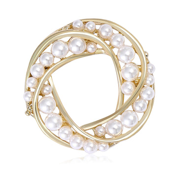 Interlocking Double Ring Pearl Brooch in Polished Gold Tone