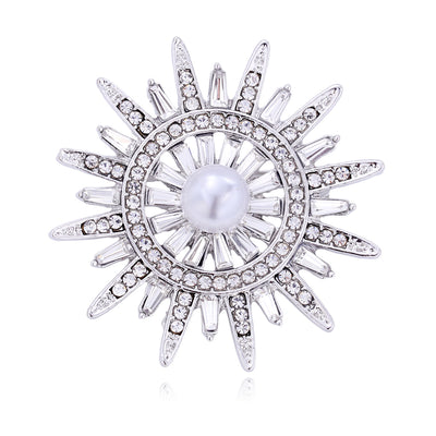 Front product view of the broil pearl and diamond sunbud ring