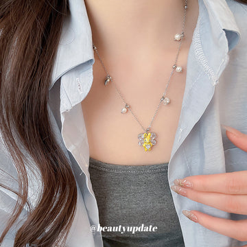 Silver Tone Yellow Crystal Flower Pendant Necklace