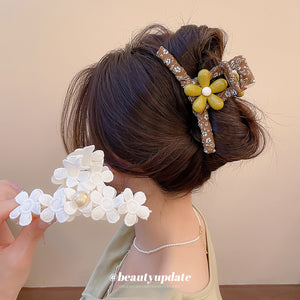 White Daisy Pearl Claw Clip Floral Green Flower Two Styles