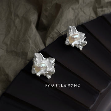 Silver Tone Ruffled Shell And White Pearl Center Stud Earrings