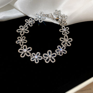 Openwork Daisy Crystal Link Bracelet Clasp 2 Tones
