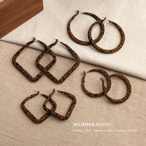 Leopard Flock Hoop Earrings Round Square Two Size Styles