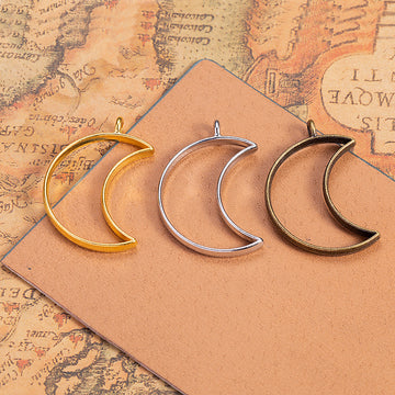 Open Crescent Moon Alloy Pendant Charm in 3 Finishes