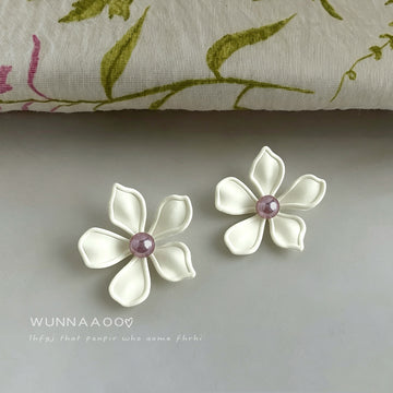 White Five Petal Flower Purple Pearl Like Center Stud Earrings