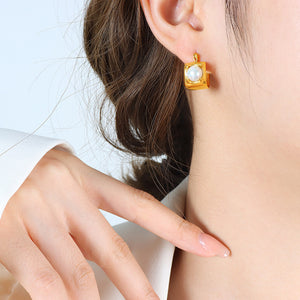 Square Hoop Earrings With White Pearl Gold Or Steel