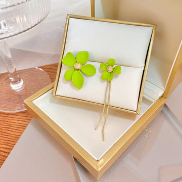 Asymmetric Green Flower Stud Gold Chain Tassel Earrings
