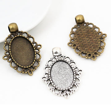 Beaded Loop Oval Pendant Settings in Two Antique Finishes