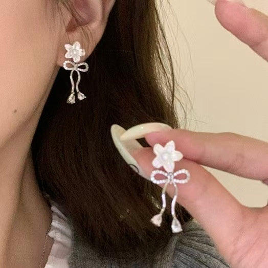 Light Luxury Faux Pearl Flower Bow Rhinestone Stud Earrings With Silver Posts
