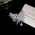French Vintage Zircon Butterfly Faux Pearl Brooch Light Luxury Elegant Women's Apparel Pin view 4