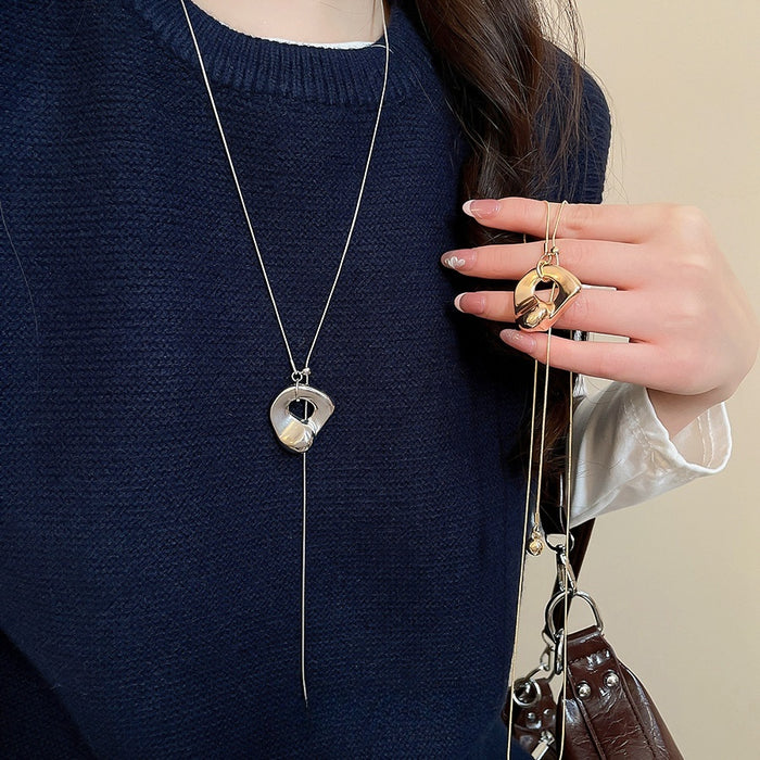 Minimalist Irregular Round Pendant Sweater Necklace Alloy Geometric Old Money Style Versatile Fashion Neck Chain