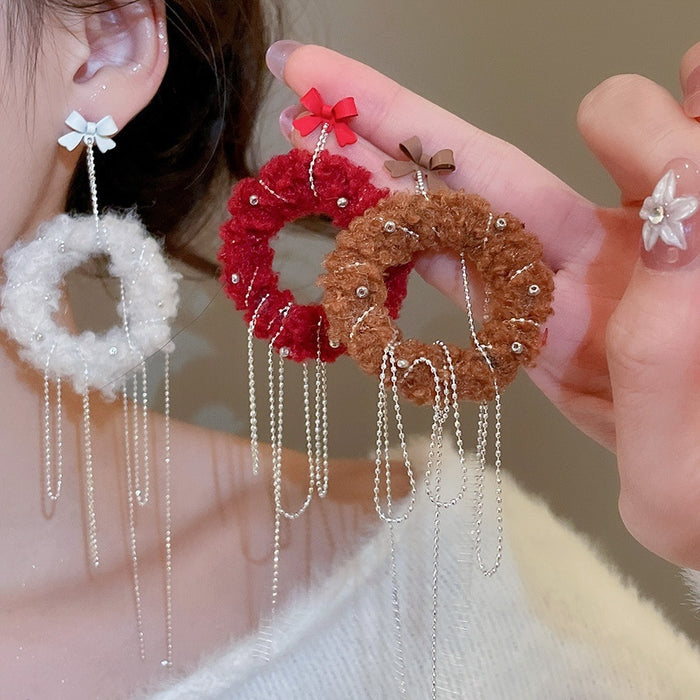 Elegant Yarn Plush Round Tassel Drop Earrings With Silver Needle Geometric Winter Style