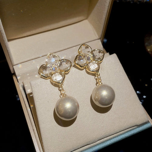 Gold Plated Silver Needle Zircon Flower Faux Pearl Stud Earrings For Women Chic Vintage Jewelry