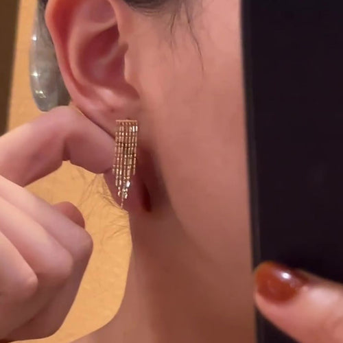 French Vintage Metal Tassel Drop Earrings With Silver Needle Geometric Line Light Luxury Design
