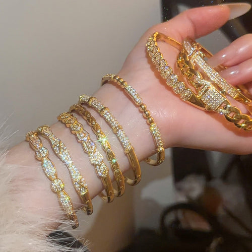 Gold Plated Copper Zircon Round Clasp Bangle French Vintage Light Luxury Bracelet For Women