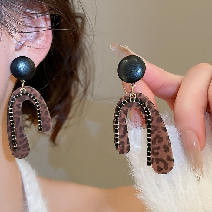 Maillard Style Leather Leopard Print U Shaped Rhinestone Silver Needle Stud Earrings