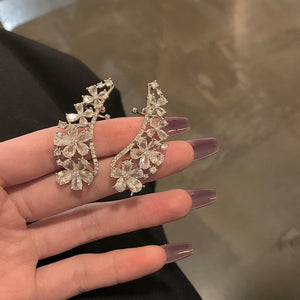 Copper Zircon Flower Hollow Clip-on Earrings Elegant Light Luxury Ear Cuff Jewelry