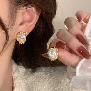 French Vintage Irregular Faux Pearl Clip-on Earrings For Women, Minimalist Geometric Ear Cuff Jewelry