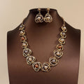 Alloy Rhinestone Flower Pearl Necklace And Stud Earrings Jewelry Set, Elegant Court Style view 4