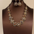 Alloy Rhinestone Flower Pearl Necklace And Stud Earrings Jewelry Set, Elegant Court Style view 2