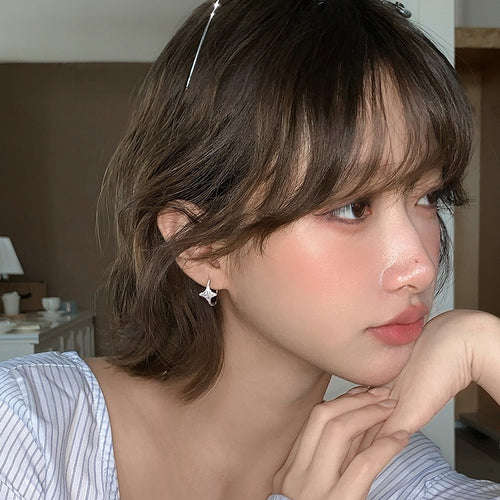 Korean Style Zircon Starburst Copper Ear Cuff Earrings For Women, Light Luxury Geometric Design