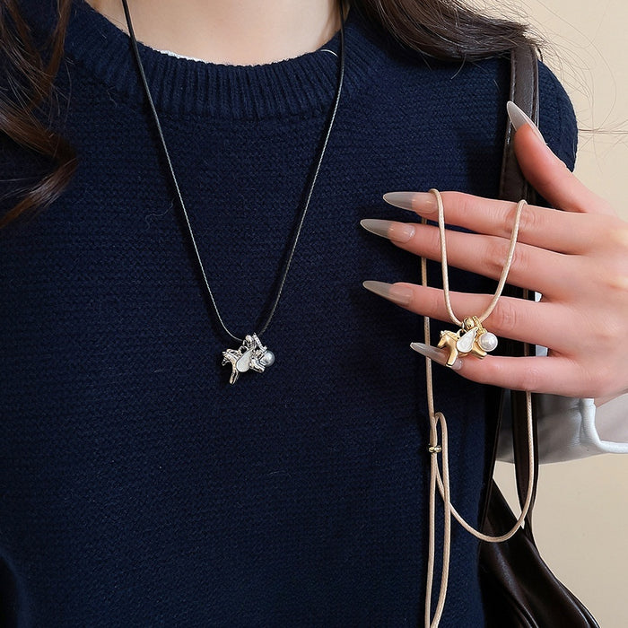 Light Luxury Faux Pearl Zircon Enamel Pony Horse Sweater Necklace Sweet Cool Zodiac Choker
