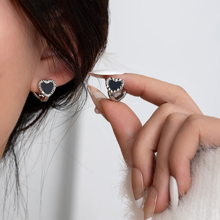 Elegant Luxury Black White Double Sided Heart Enamel Alloy Hoop Stud Clip Style Women Fashion Earrings