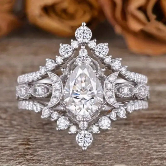 Sparkling Crown Teardrop Wax Set Three Piece Bridal Proposal Ring Set For Women