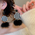 Vintage Resin Round Pom Pom Drop Earrings For Women European Style Geometric Ear Hook Jewelry view 1