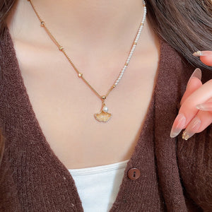 Gold Plated Zircon Ginkgo Leaf Faux Pearl Necklace Elegant Light Luxury Collarbone Chain