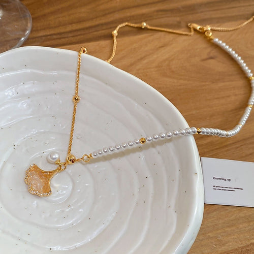 Gold Plated Zircon Ginkgo Leaf Faux Pearl Necklace Elegant Light Luxury Collarbone Chain