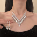Iron Rhinestone Waterdrop Tassel Stud Earrings Necklace Jewelry Set Court Style Elegant Fashion view 2