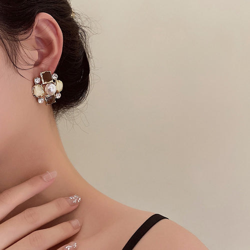 European Vintage Faux Pearl Flower Stud Earrings With Rhinestone Enamel Silver Needle