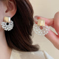 Chic French Vintage Faux Pearl Flower Petal Rhinestone Stud Earrings Jewelry Set For Women view 4