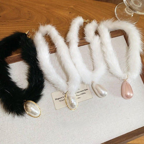 Light Luxury Plush Waterdrop Pearl Choker Necklace Elegant Winter Collarbone Chain