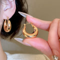 Smooth Metal Round Earrings For Women Geometric Minimalist Light Luxury Everyday Fashion Ear Cuffs view 1