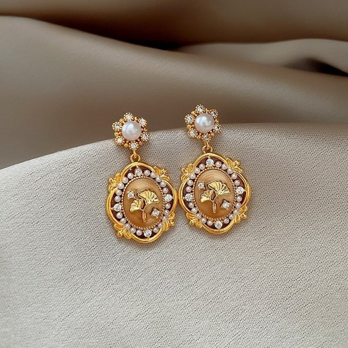Vintage Palace Style Gold Plated Silver Post Zircon Flower Faux Pearl Oval Stud Earrings