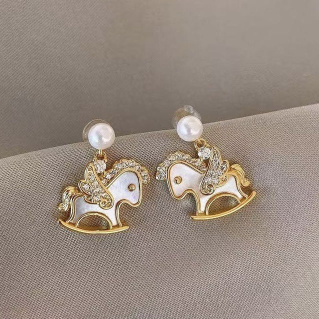 Gold Plated Shell Horse Stud Earrings With Silver Posts And Zircon Light Luxury Daily Jewelry