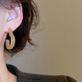 Resin Heart Stud Earrings For Women, Minimalist Casual Everyday Commuter Light Luxury Jewelry view 3