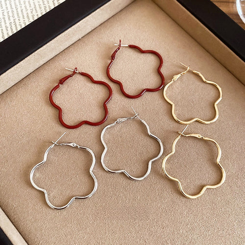 Old Money Style Iron Red Flower Hoop Earrings With Silver Pins Vintage Statement Ear Jewelry