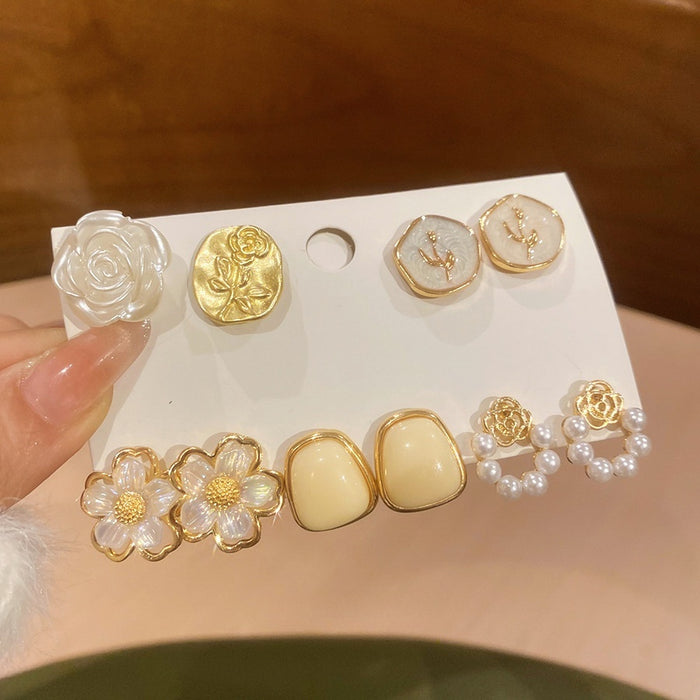 Old Money Floral Imitation Pearl Stud Earrings Jewelry Set With Enamel Flowers And Silver Pins